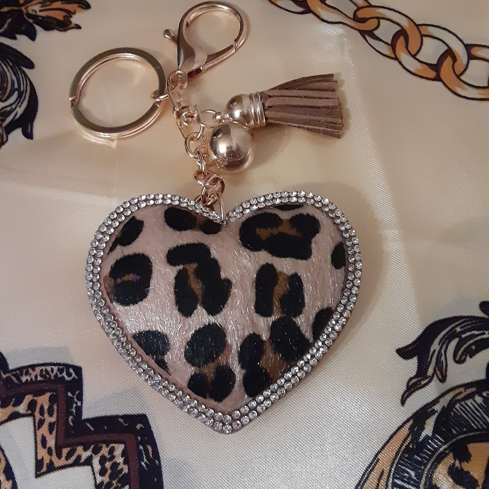Leopard Puffy Heart Purse/Key Charm